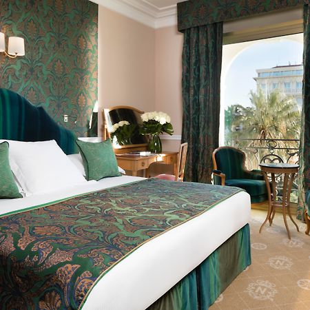 Hotel Le Negresco Nisa Exterior foto A room at the hotel