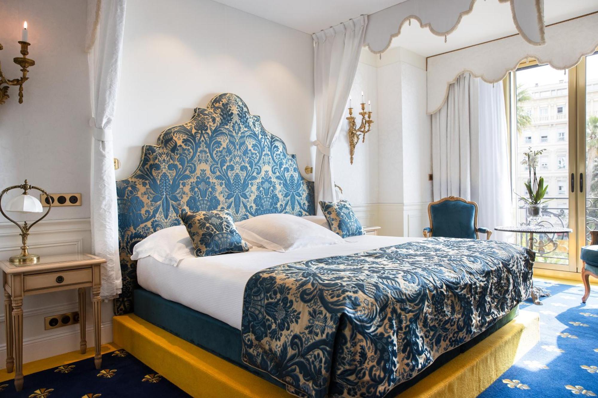 Hotel Le Negresco Nisa Exterior foto A bedroom at the Hotel Excelsior