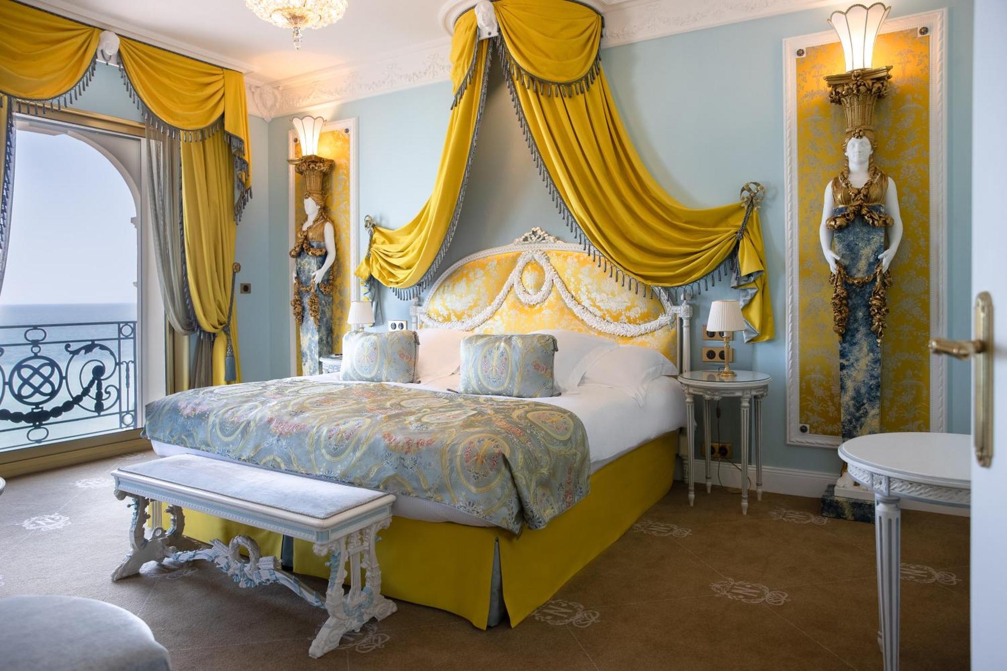 Hotel Le Negresco Nisa Exterior foto A suite at the Hotel de Crillon