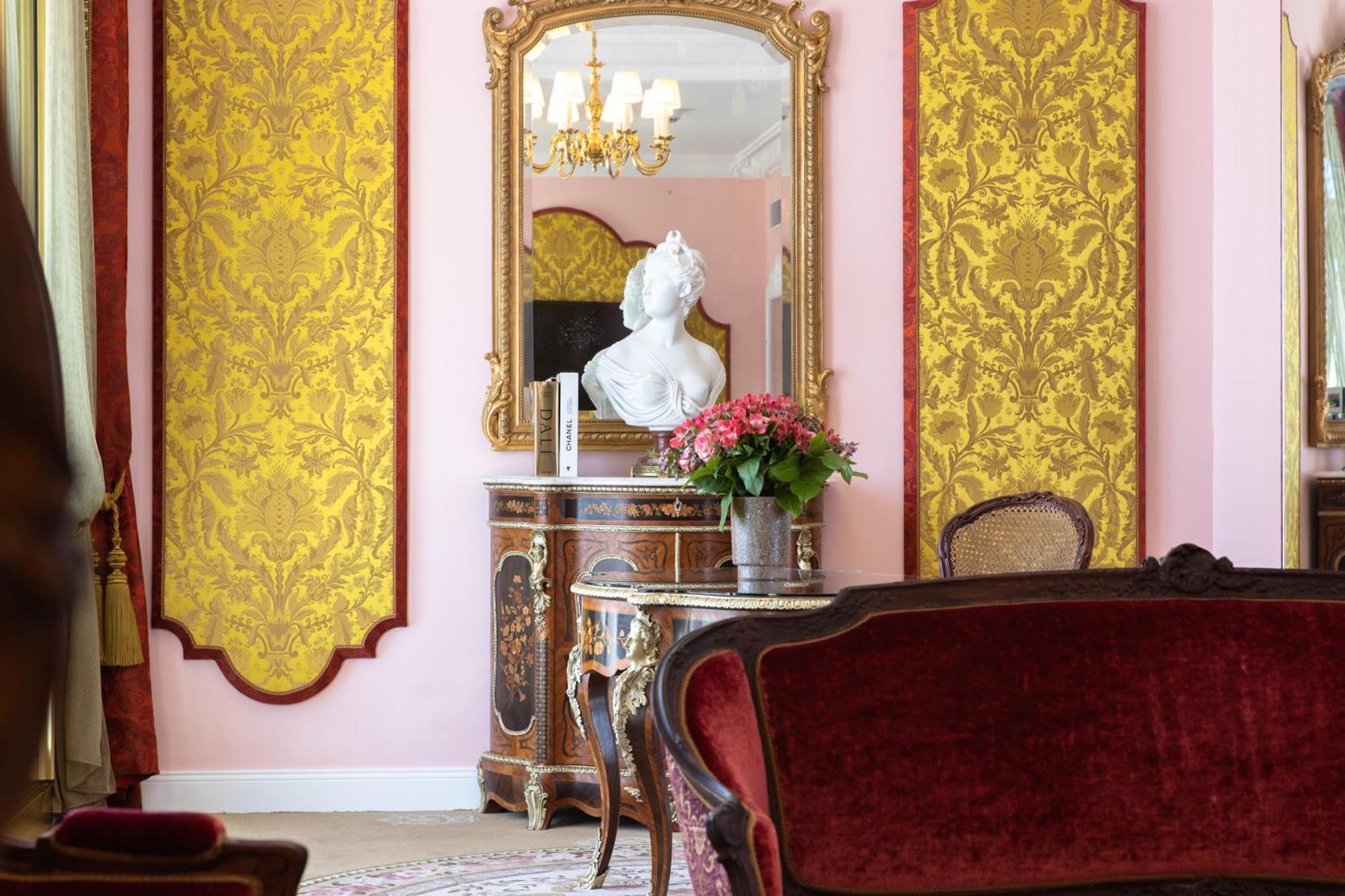 Hotel Le Negresco Nisa Cameră foto Interior of the house