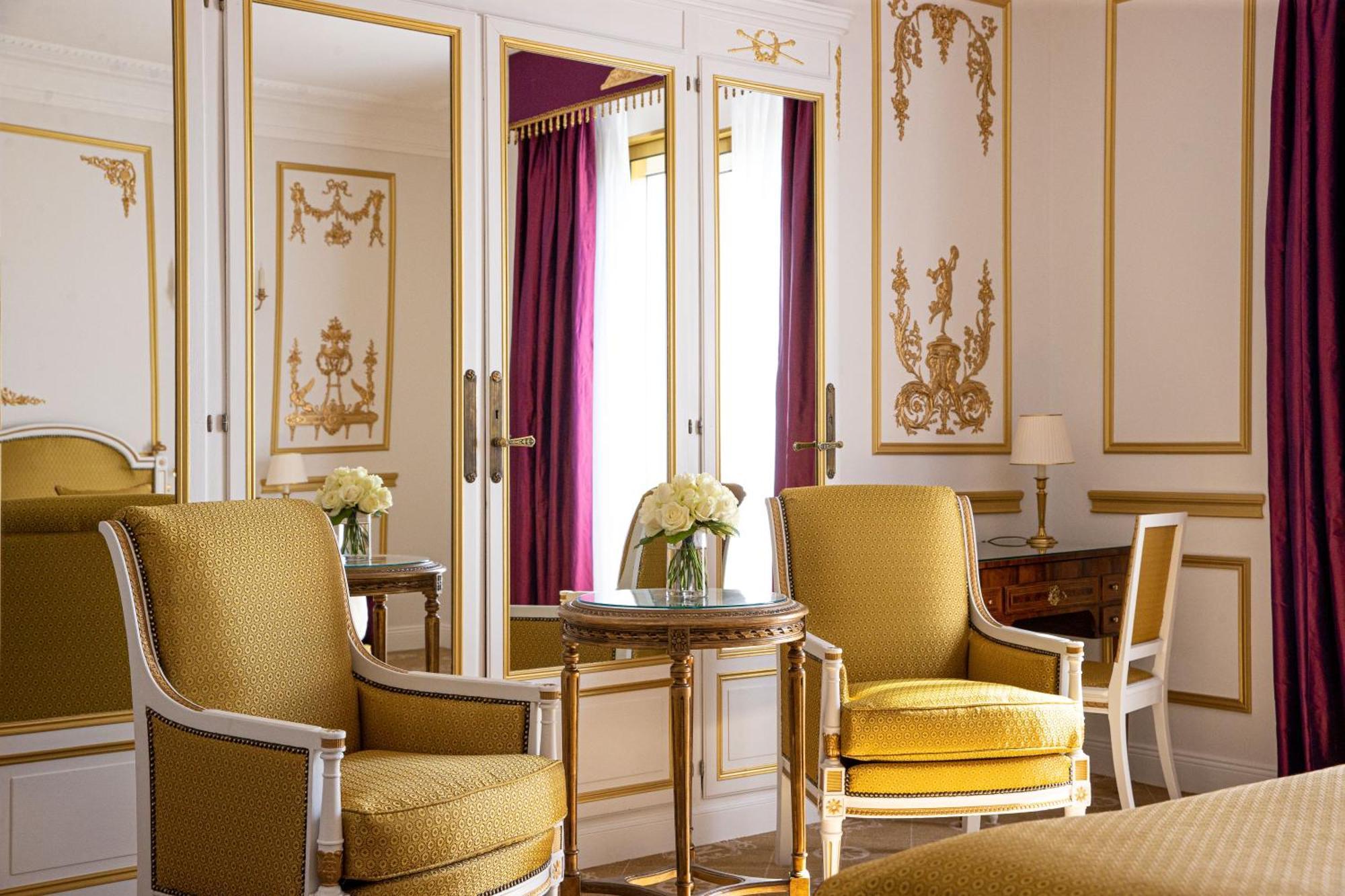 Hotel Le Negresco Nisa Cameră foto A suite at the Hotel de Crillon