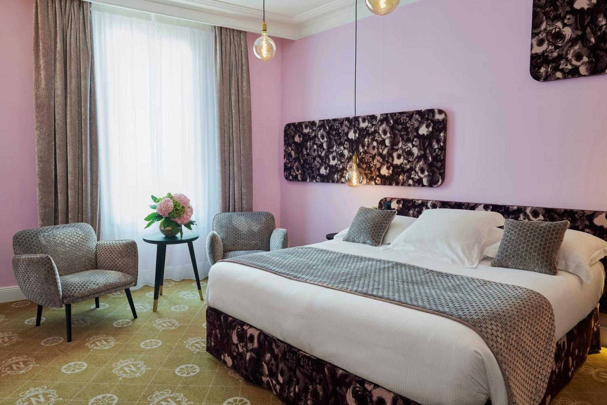 Hotel Le Negresco Nisa Exterior foto A room at the hotel